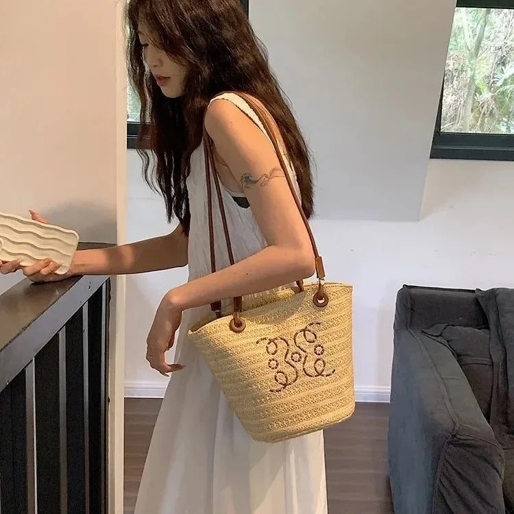 2024 Summer Woven Straw Shoulder Bag