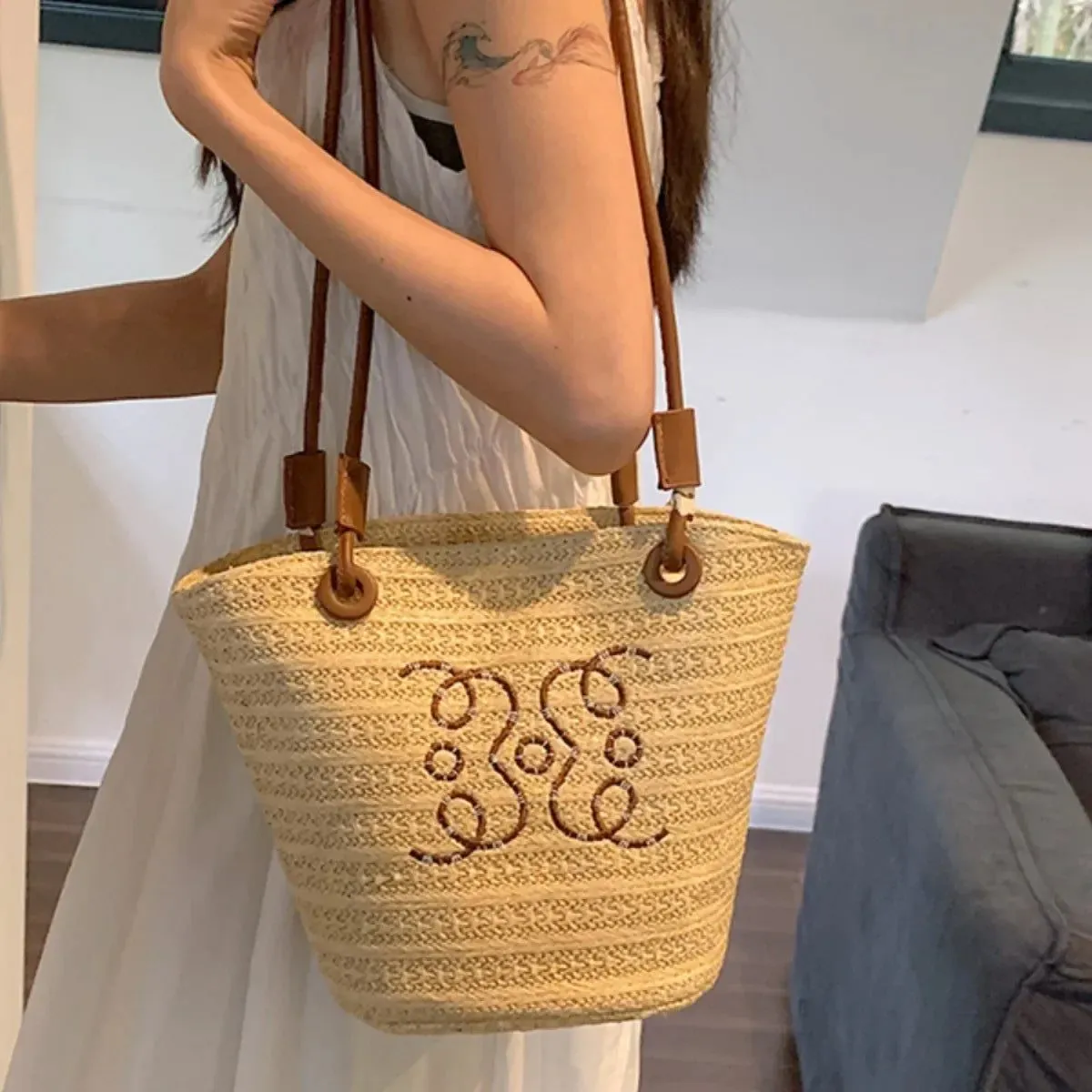 2024 Summer Woven Straw Shoulder Bag