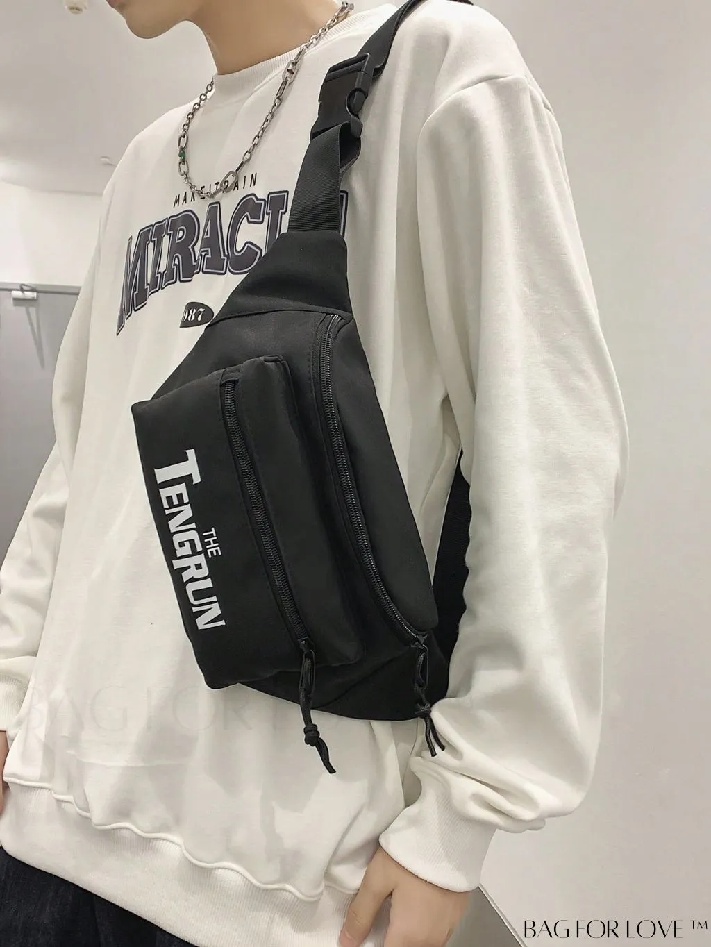 BagForLove - Premium Adjustable Strap Fanny Pack with Graphic Design and Convenient Zipper Release