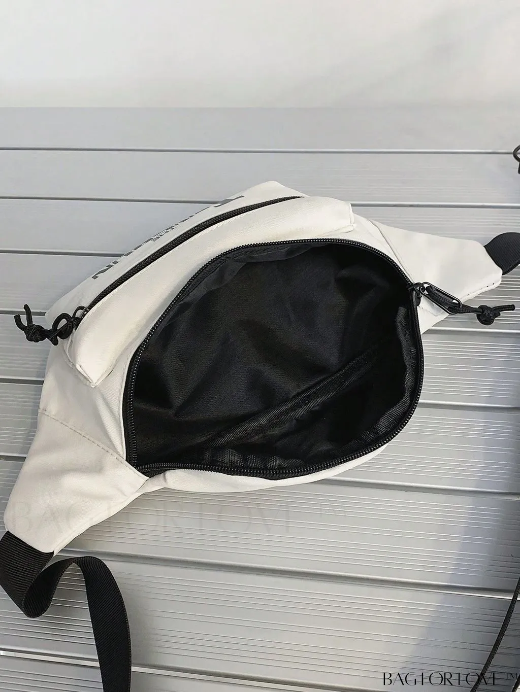 BagForLove - Premium Adjustable Strap Fanny Pack with Graphic Design and Convenient Zipper Release