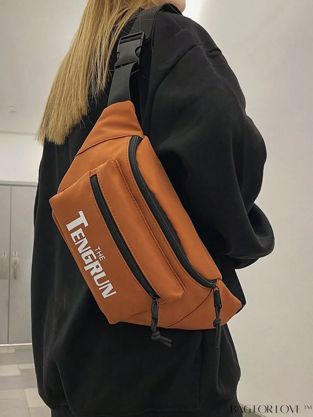 BagForLove - Premium Adjustable Strap Fanny Pack with Graphic Design and Convenient Zipper Release