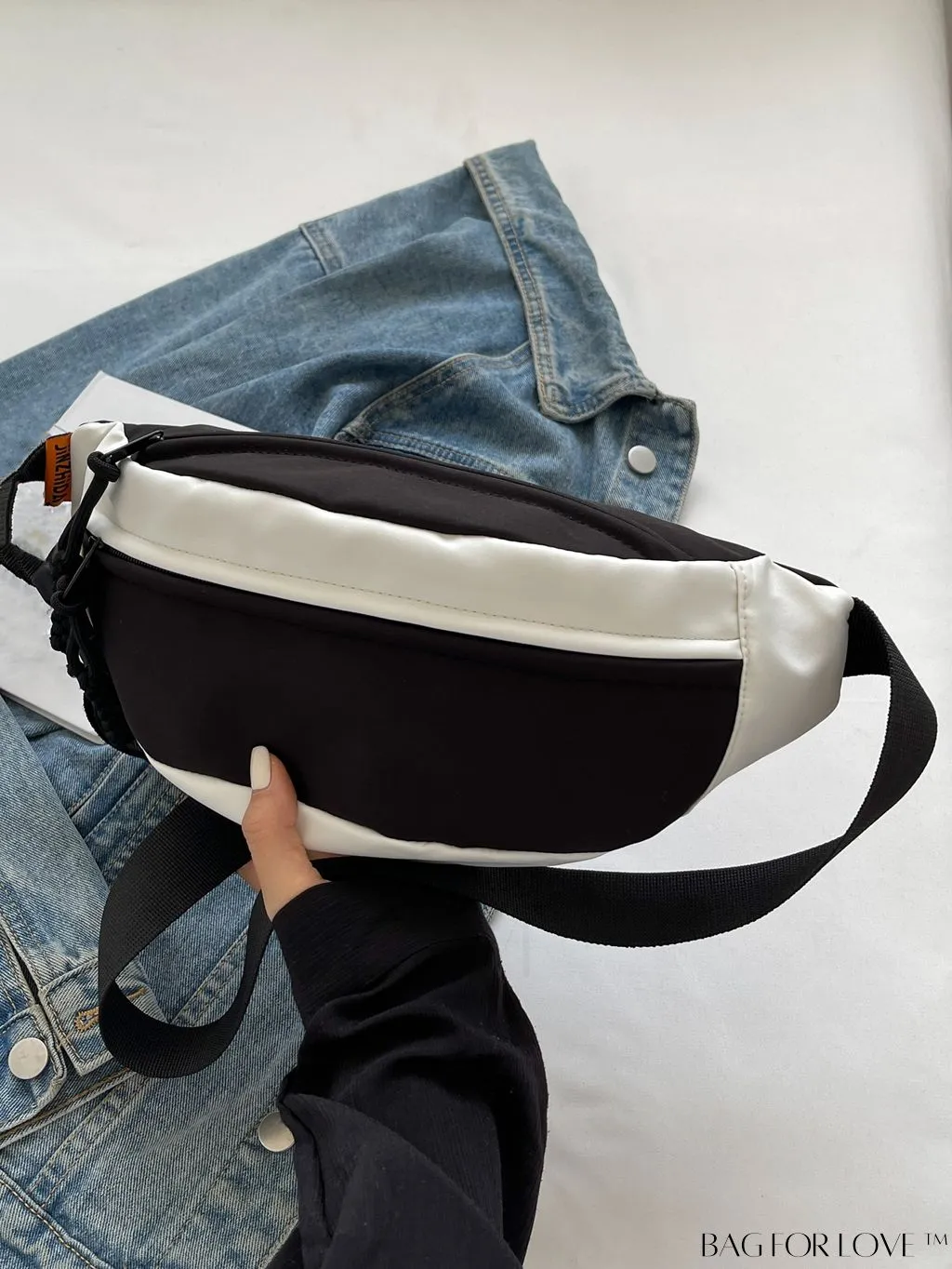BagForLove - Premium Multi-functional Sports Waist Pack with Ample Storage Capacity