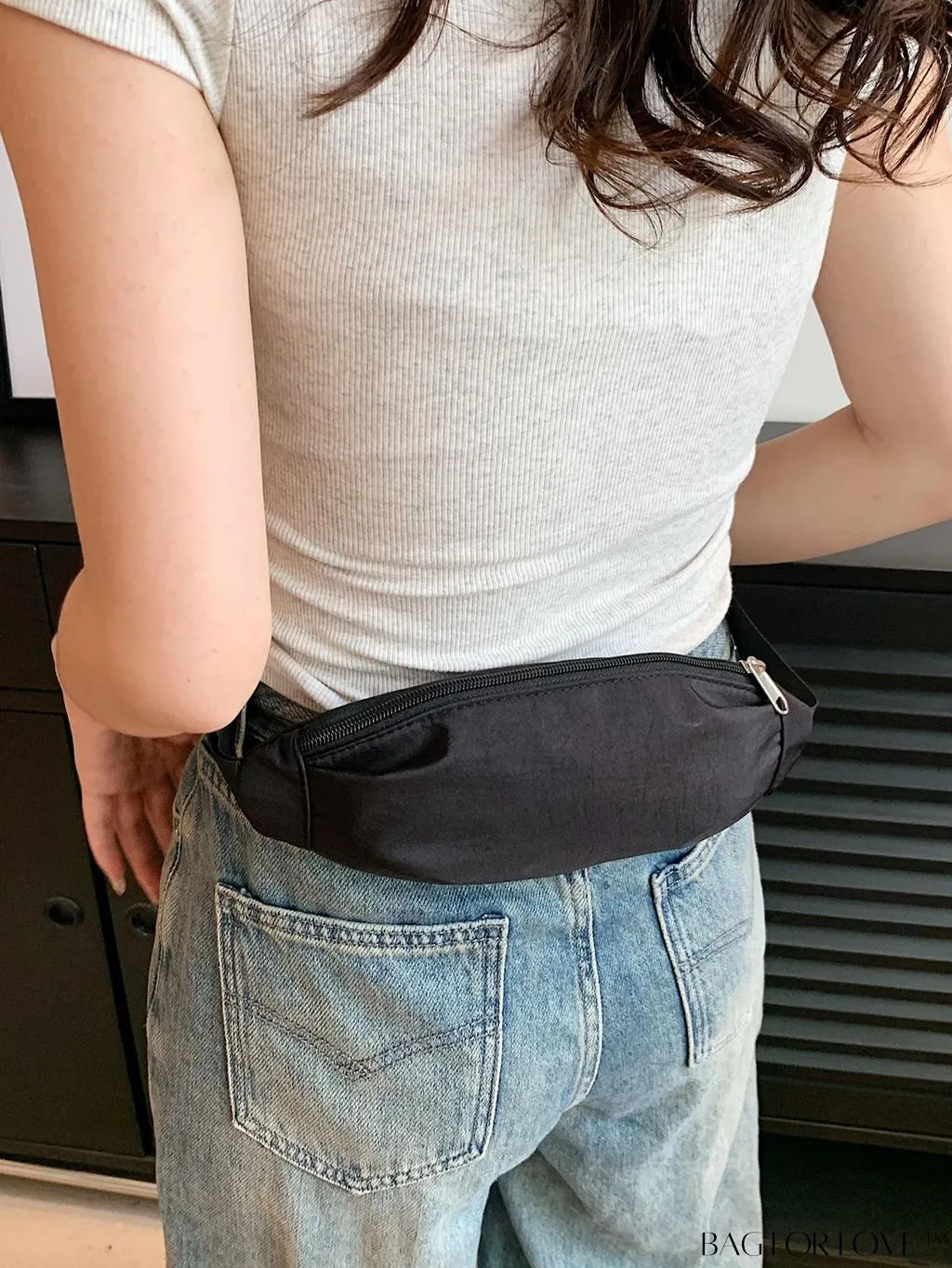 BagForLove - Stylish & Practical Medium Zipper Waist Bag for Outdoor Sports - Minimalist Design
