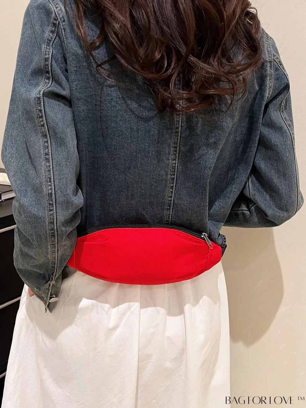 BagForLove - Stylish Medium Zipper Waist Bag: Ideal for Outdoor Sports with Minimalist Design
