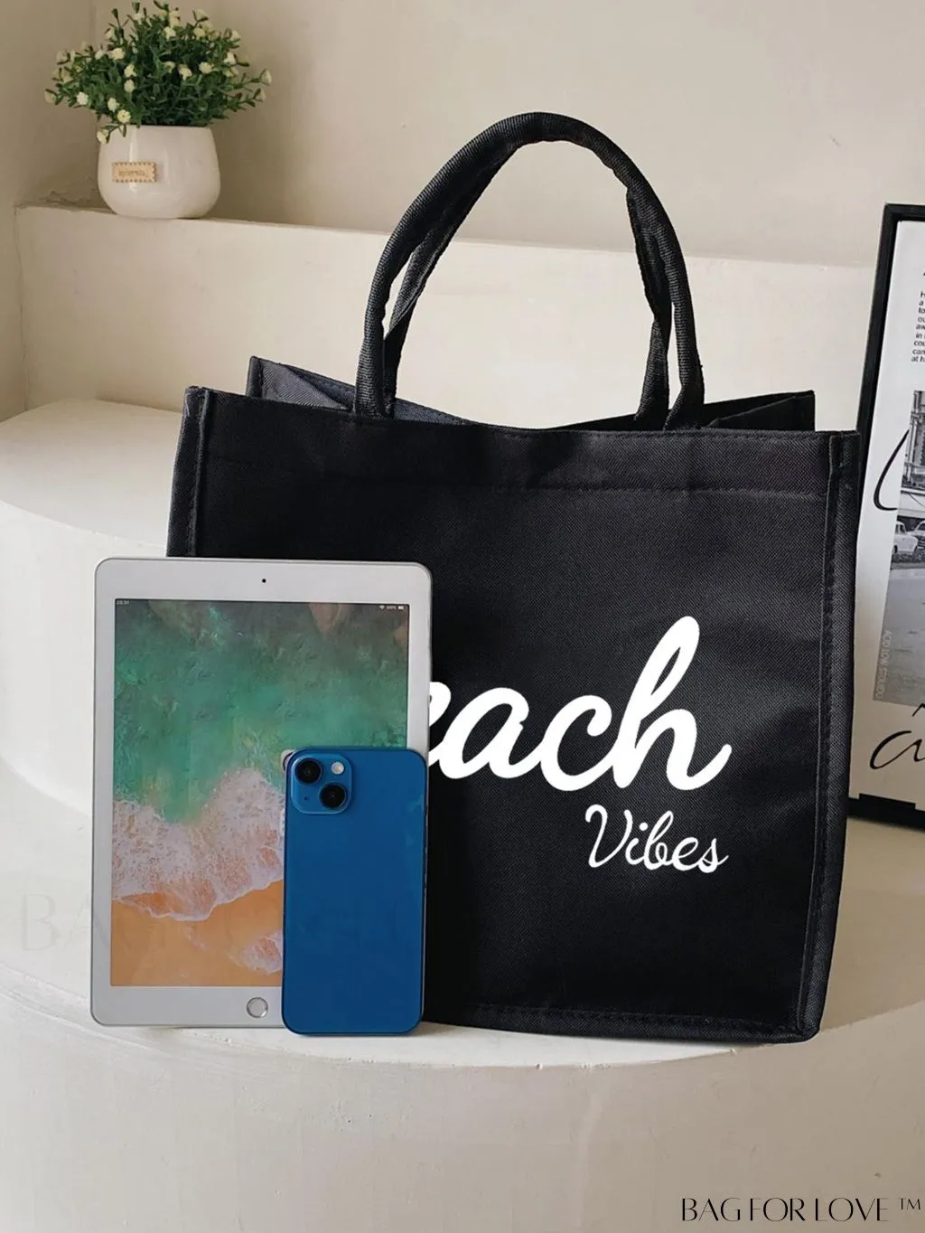 BagForLove - Stylish Woven Straw Beach Bag: Graphic Design, Large Capacity, Ideal for Womens Swim, Shopping, and Travel