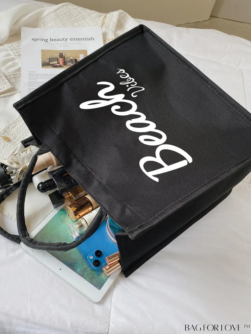 BagForLove - Stylish Woven Straw Beach Bag: Graphic Design, Large Capacity, Ideal for Womens Swim, Shopping, and Travel