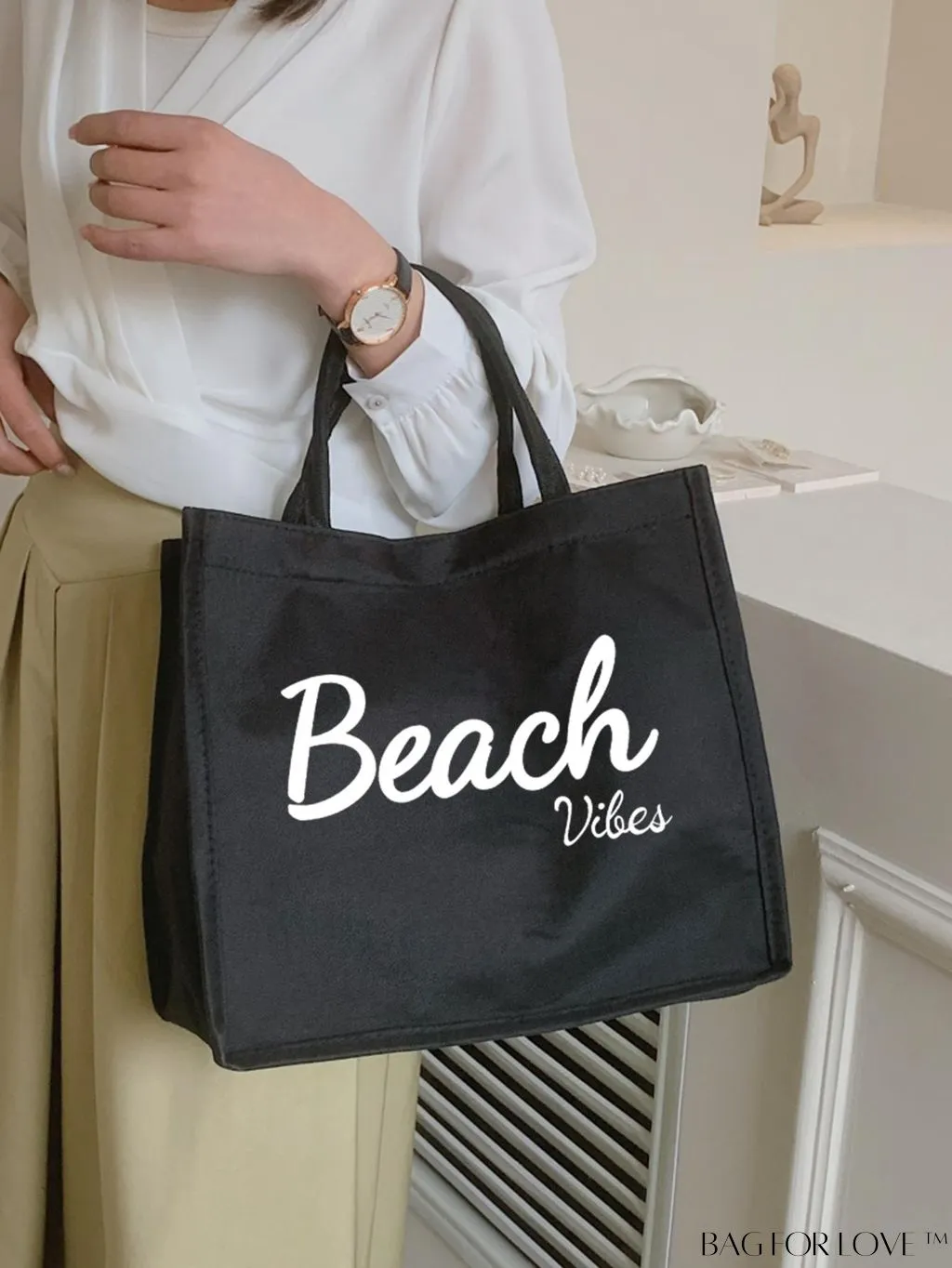 BagForLove - Stylish Woven Straw Beach Bag: Graphic Design, Large Capacity, Ideal for Womens Swim, Shopping, and Travel