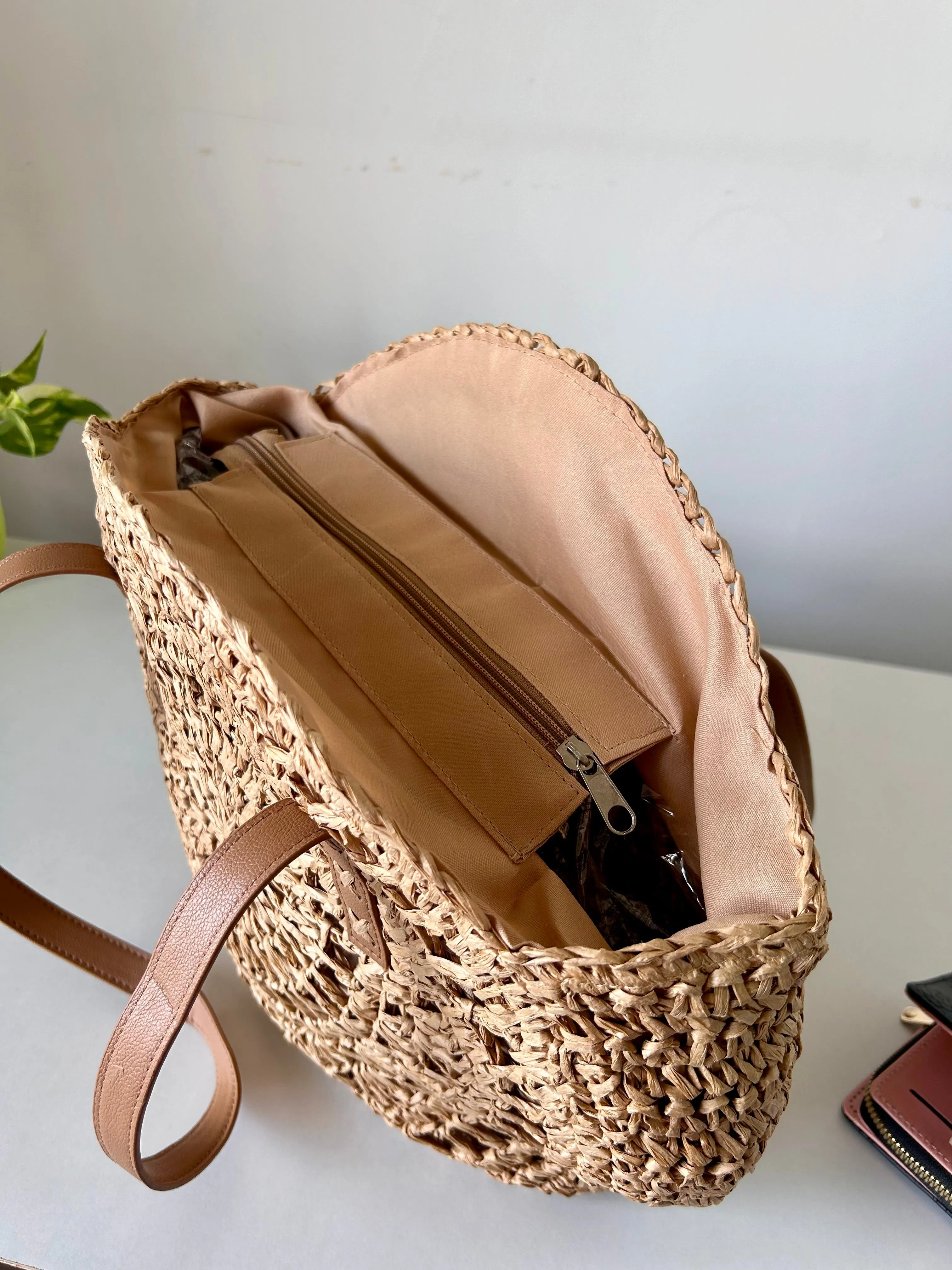 Bohemian round woven handbag