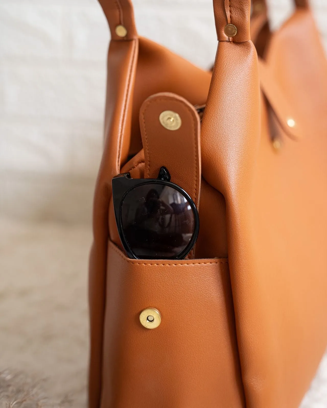 CLASSIC TOTE