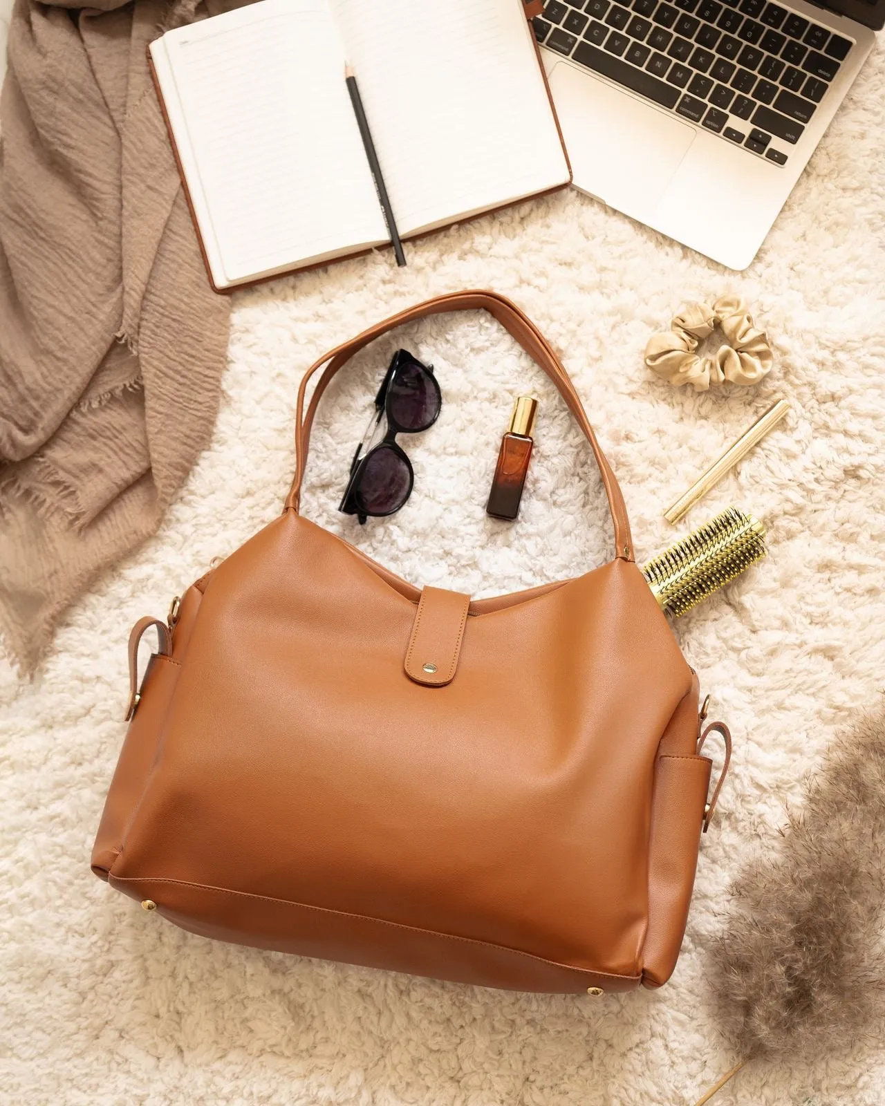 CLASSIC TOTE