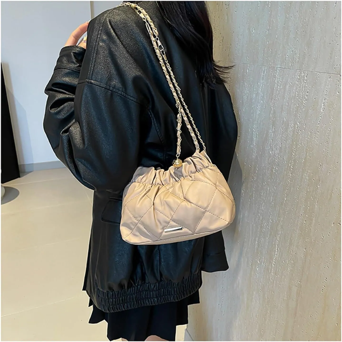 Lady pleated chain shoulder bag bucket bag