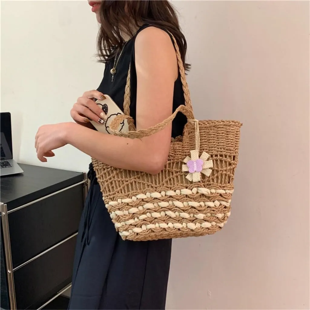 Large capacity Bag Sweet Flower - decorated Straw Handbag: Illuminate the Fashion Style of Outings Ladies shoulder Bag(Wit)