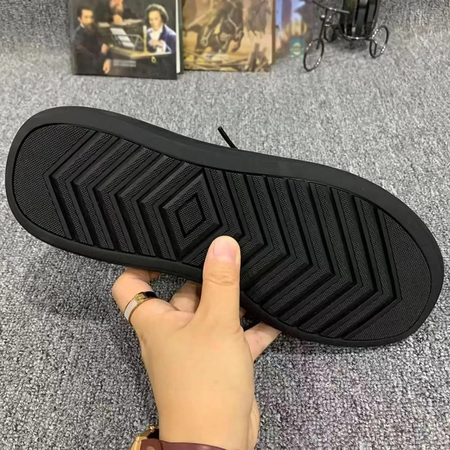 Men's Genuine Cowhide Leather Lace-up Casual Shoes with Insole & Anti-Slip Rubber Sole for Daily Walking, Office, Travel