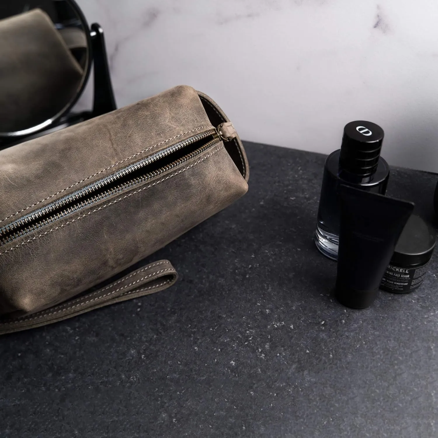 PEGAI Leather Travel Toiletry Bag for Men | Handmade Top Grain Distressed Dopp Kit, Mens Toiletry Bag, Shaving Kit Case Travel Organizer - Lee (Rock Gray)