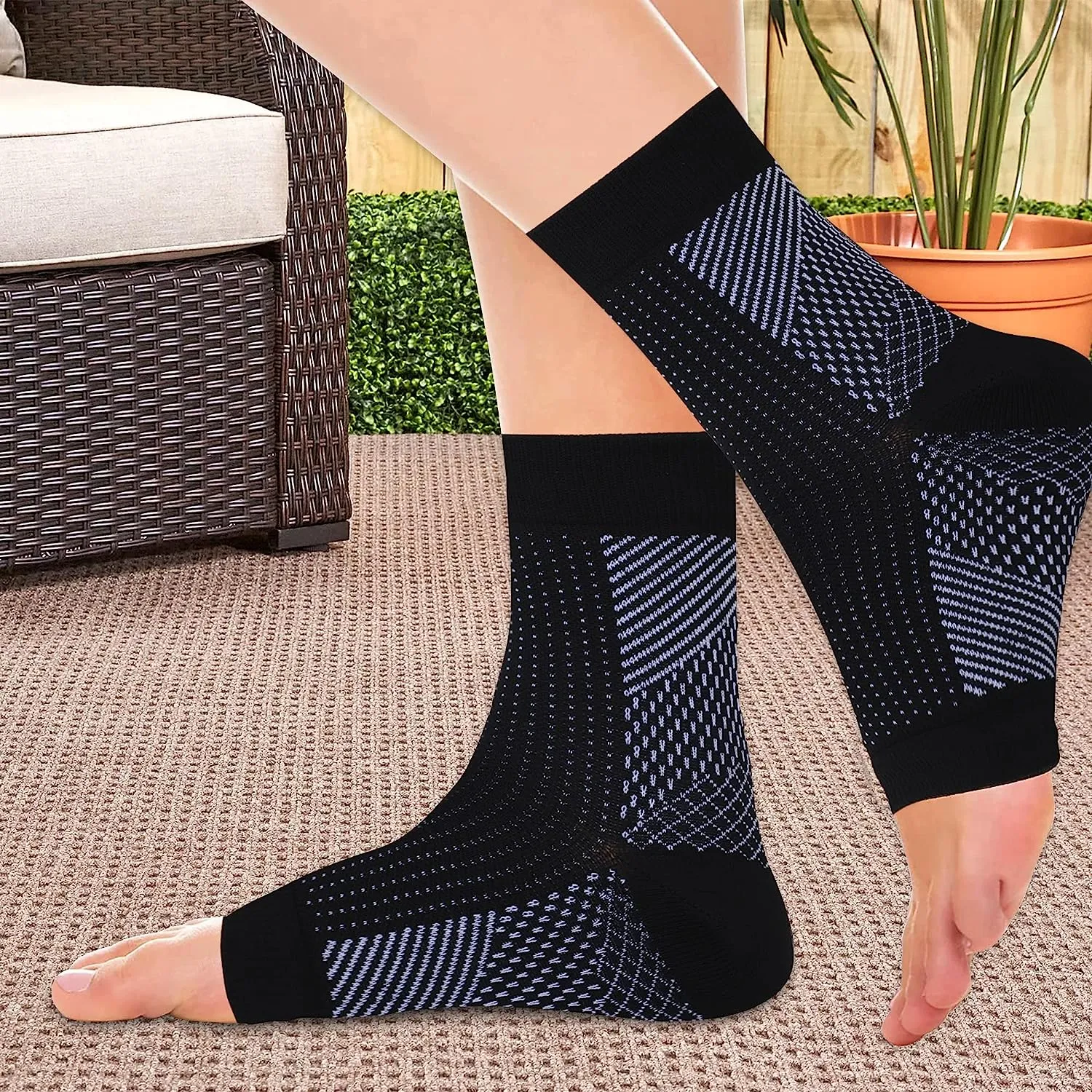 Premium Compression Plantar Fasciitis Socks for Women & Men - Arch & Ankle Support, Heel Pain Relief, Breathable Open Toe Design for Comfort and Quick Dry