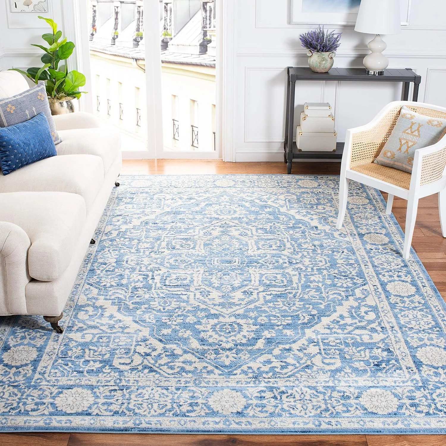 SAFAVIEH Brentwood Collection Area Rug - 8' x 10', Ivory & Navy, Medallion Distressed Design, Non-Shedding & Easy Care, Ideal for High Traffic Areas in Living Room, Bedroom (BNT832A)