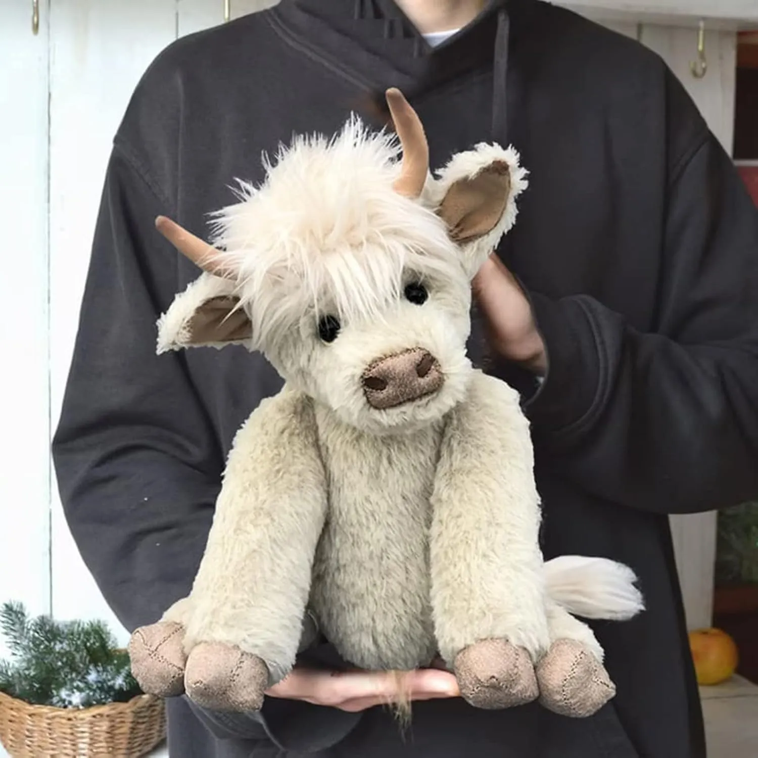 Scottish Highland Cow Plush, Realistic Cow Stuffed Animals Soft Farm Plushie, Cuddly Highland Cow Accompany Plush Decorative Pillow Birthday Gifts for Boys Girls-White