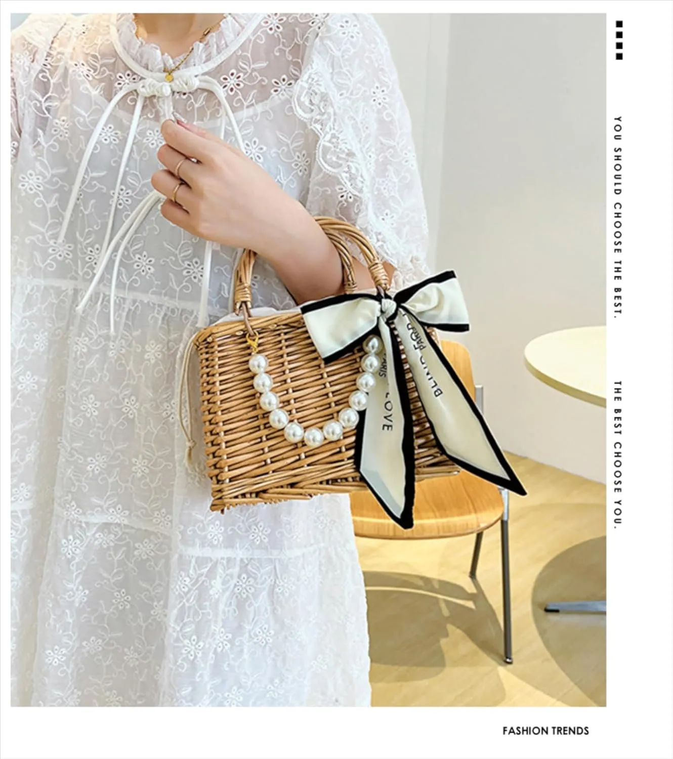 Straw Handbag Woven Tote Bag Women's Pearl Mini Basket Handbag Travel Purse for Wedding Daily Vacation Everyday Use