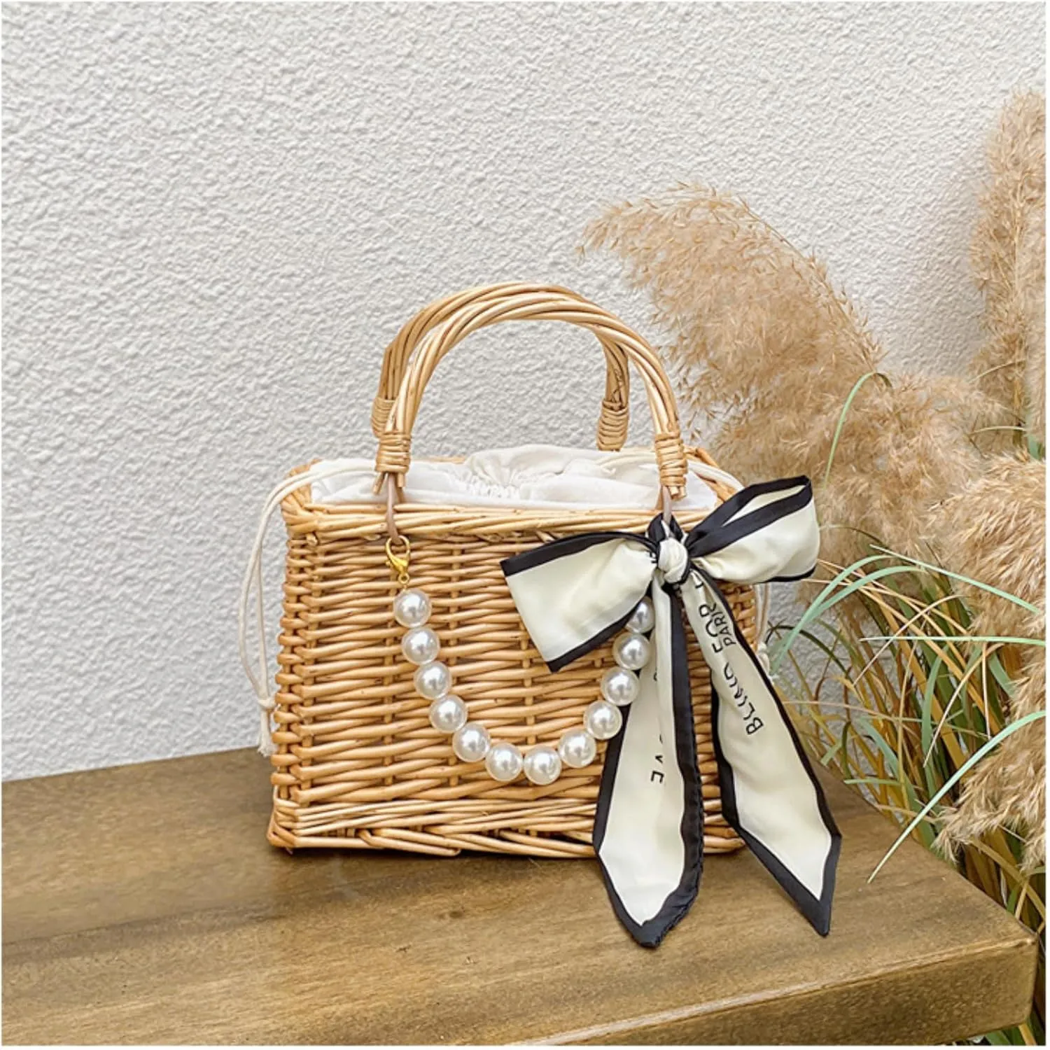 Straw Handbag Woven Tote Bag Women's Pearl Mini Basket Handbag Travel Purse for Wedding Daily Vacation Everyday Use