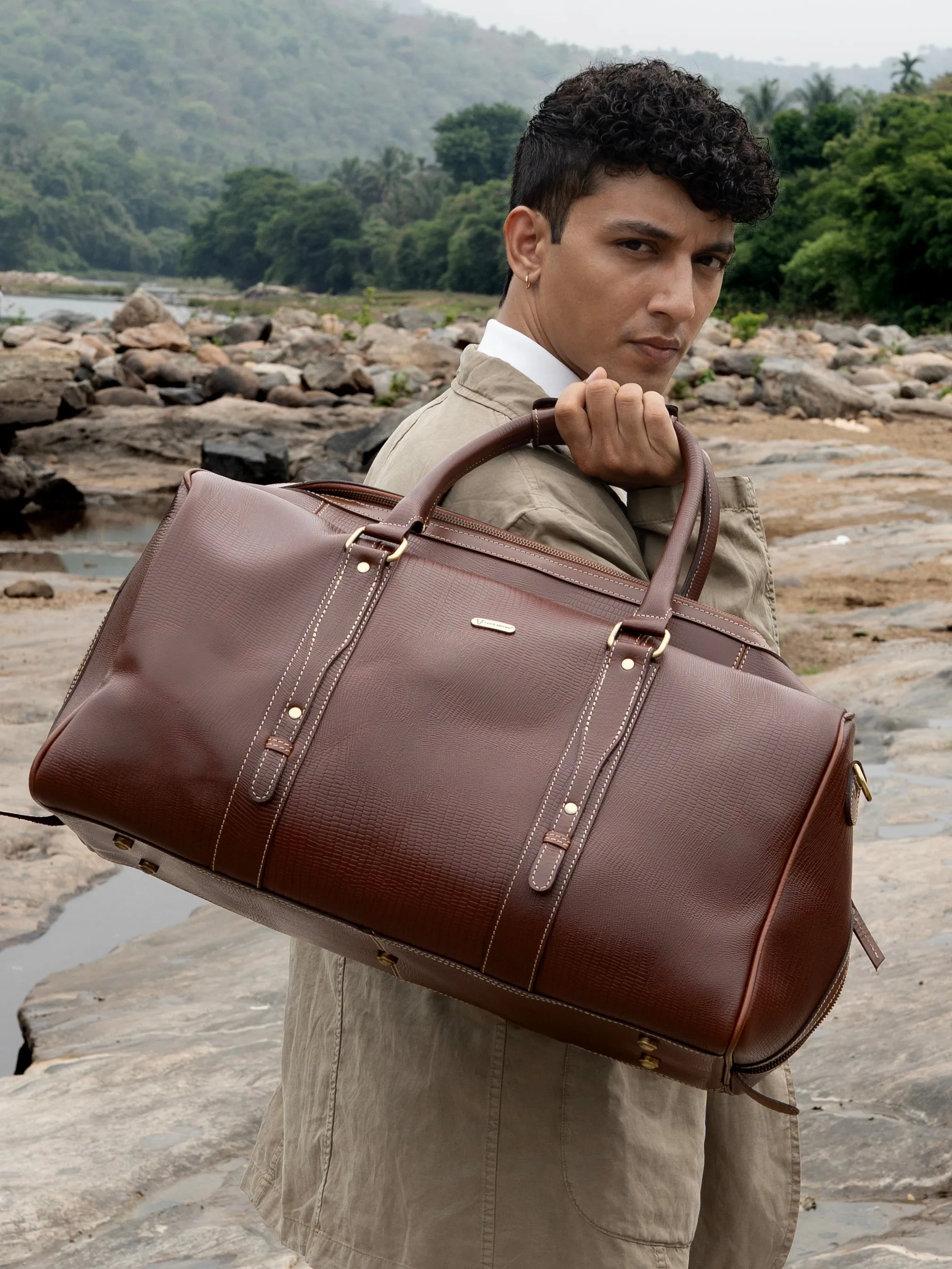 TAN & BROWN TRAVEL BAG