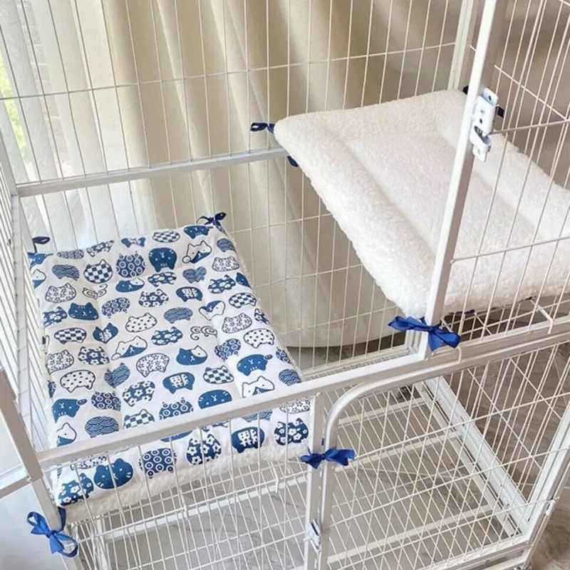 Tie-On Cat Cage Platform Pad - Blue cat pattern on white background (30x50cm)