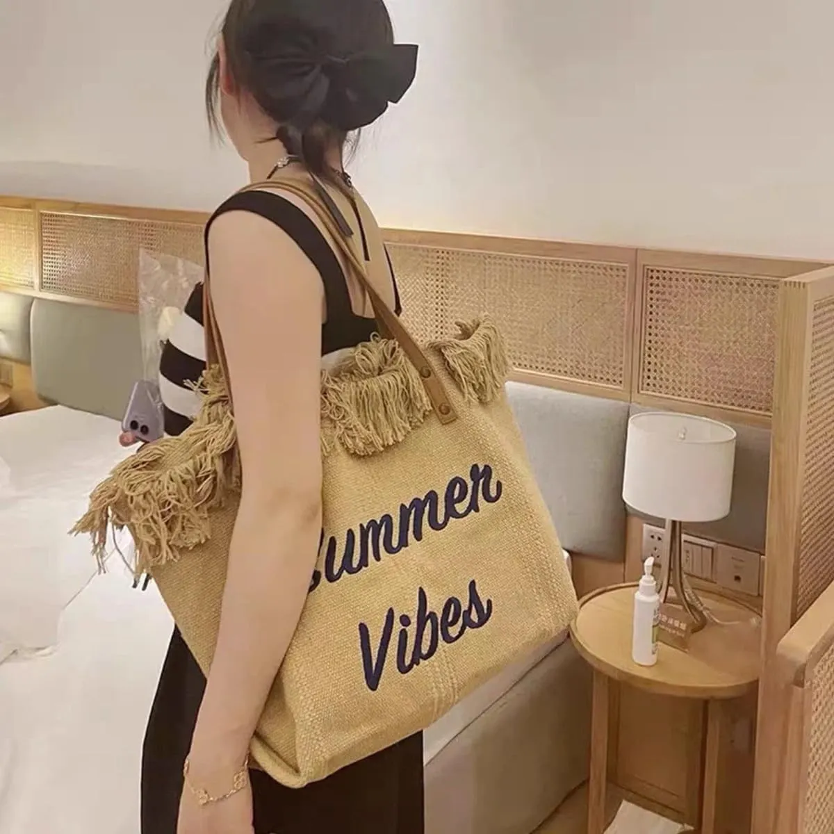 Tote bag, large capacity canvas, women's shoulder bag, beach bag, tassel embroidery, niche design, women's bag (khaki)