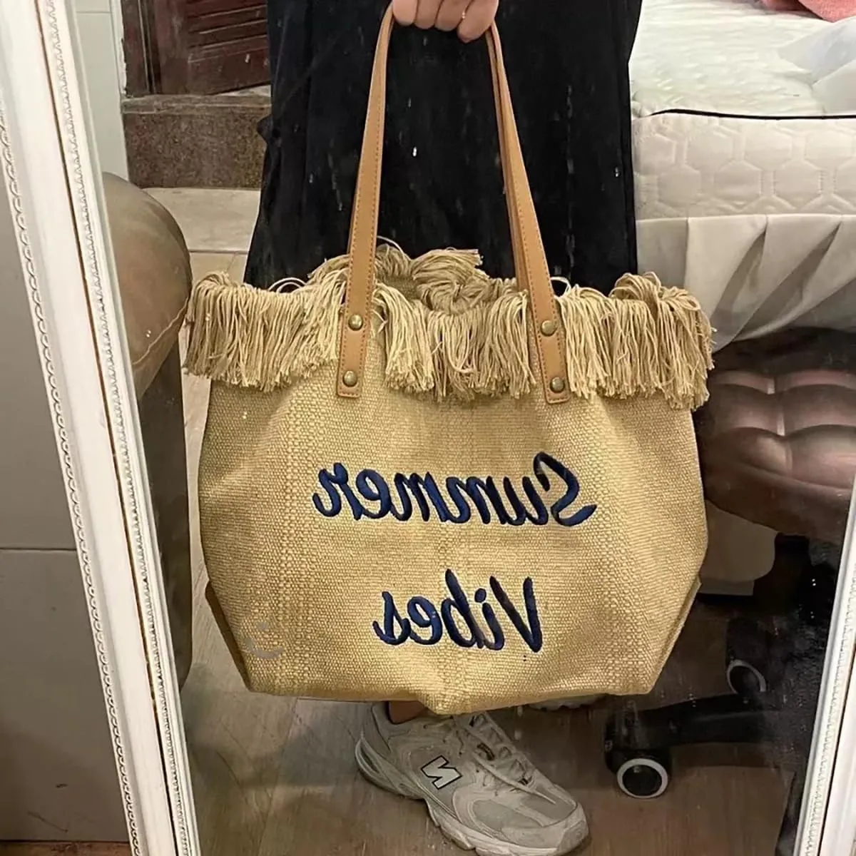 Tote bag, large capacity canvas, women's shoulder bag, beach bag, tassel embroidery, niche design, women's bag (khaki)