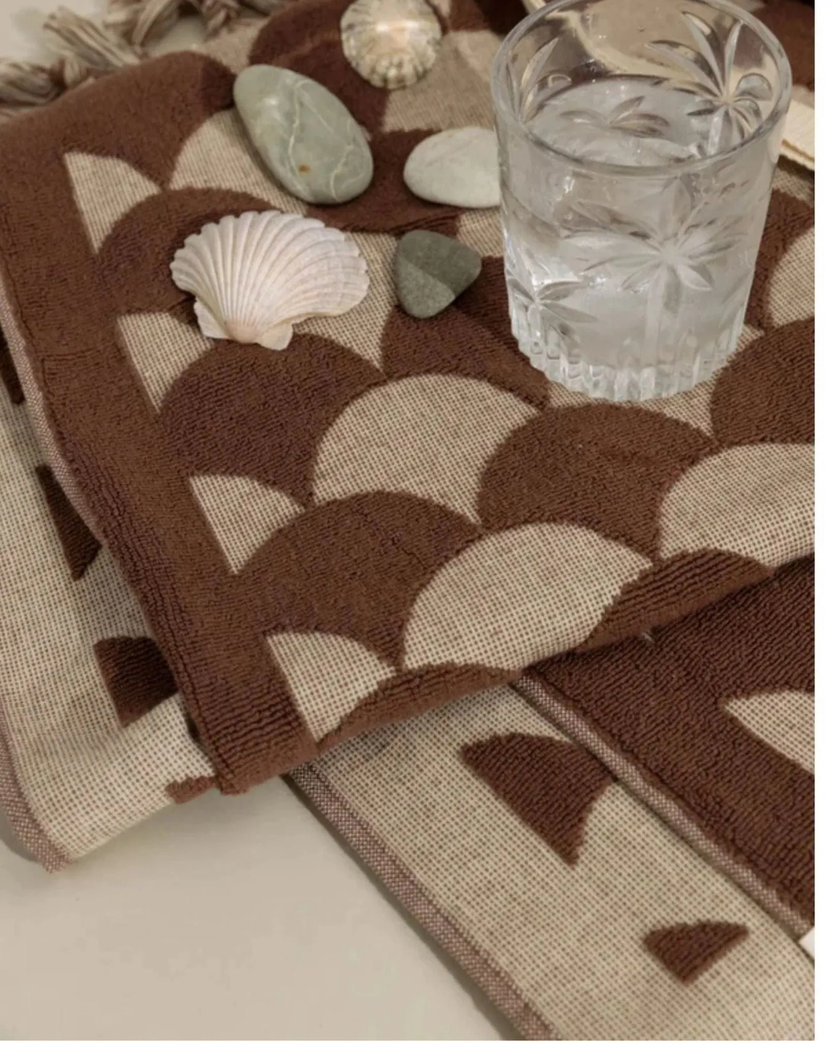 Waves Beach Rug - Coconut Shell