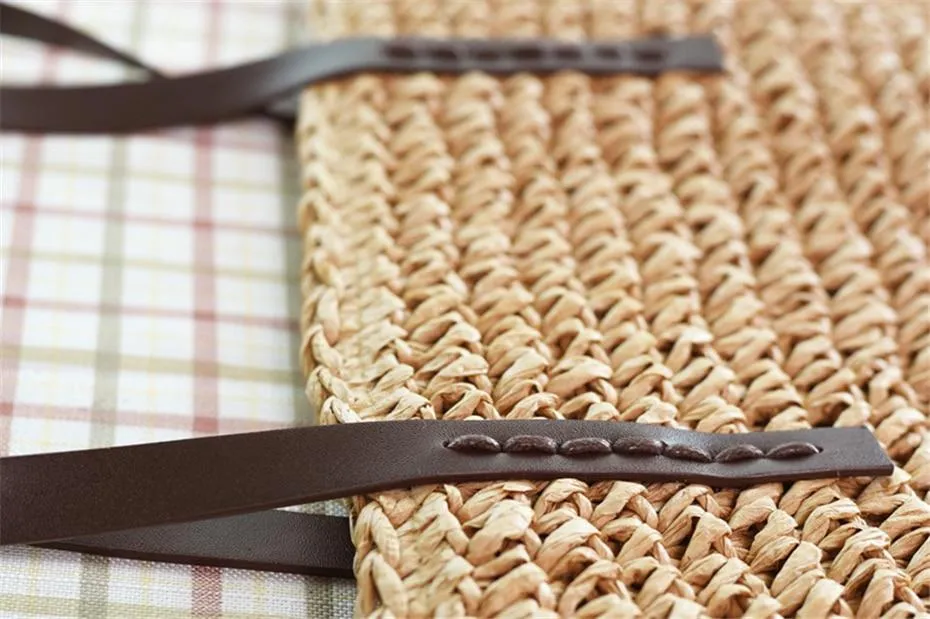 Women Handbag  Handmade Knitted Straw