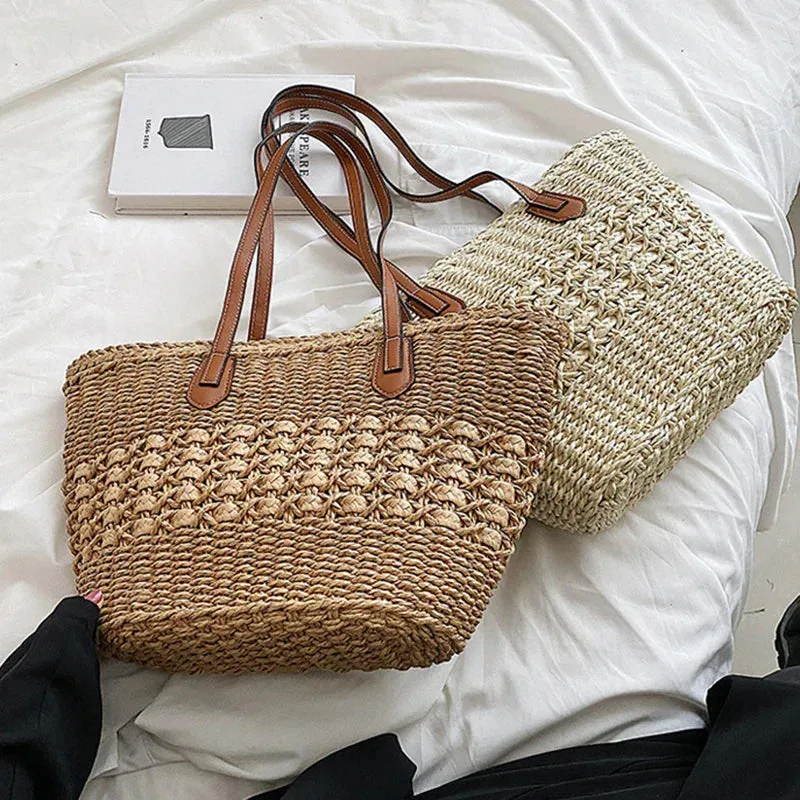 Women's Straw Beach Bag - Ideal for Summer Adventures