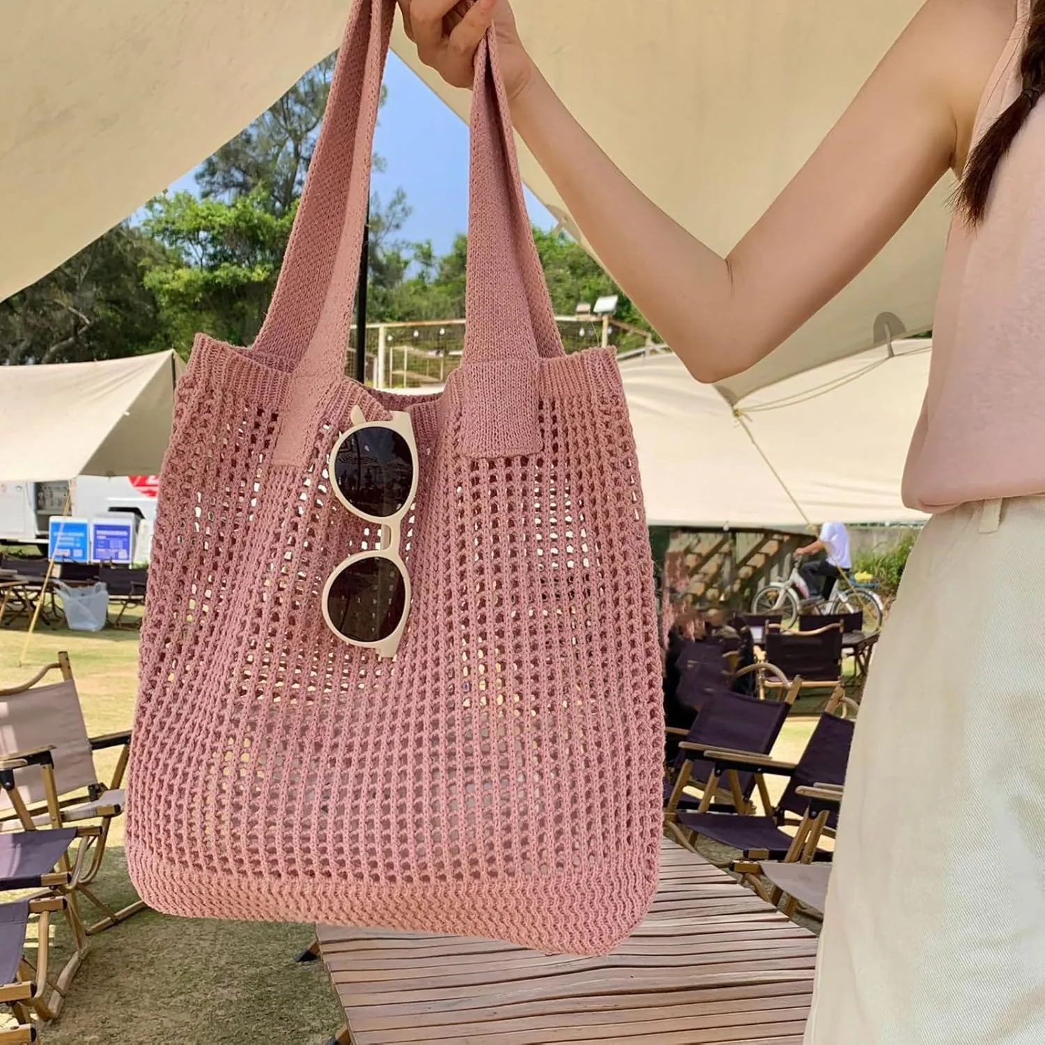 Women's Summer Knitted Shoulder Bag Hollow Out Tote Handbag, Breathable Mesh Beach Bag with Simple Woven Design (Apricot)
